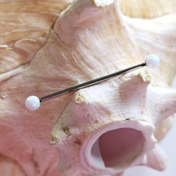14G White Fire Opal balls 5mm Titanium industrial barbell - internally threaded - Picture 1 of 3